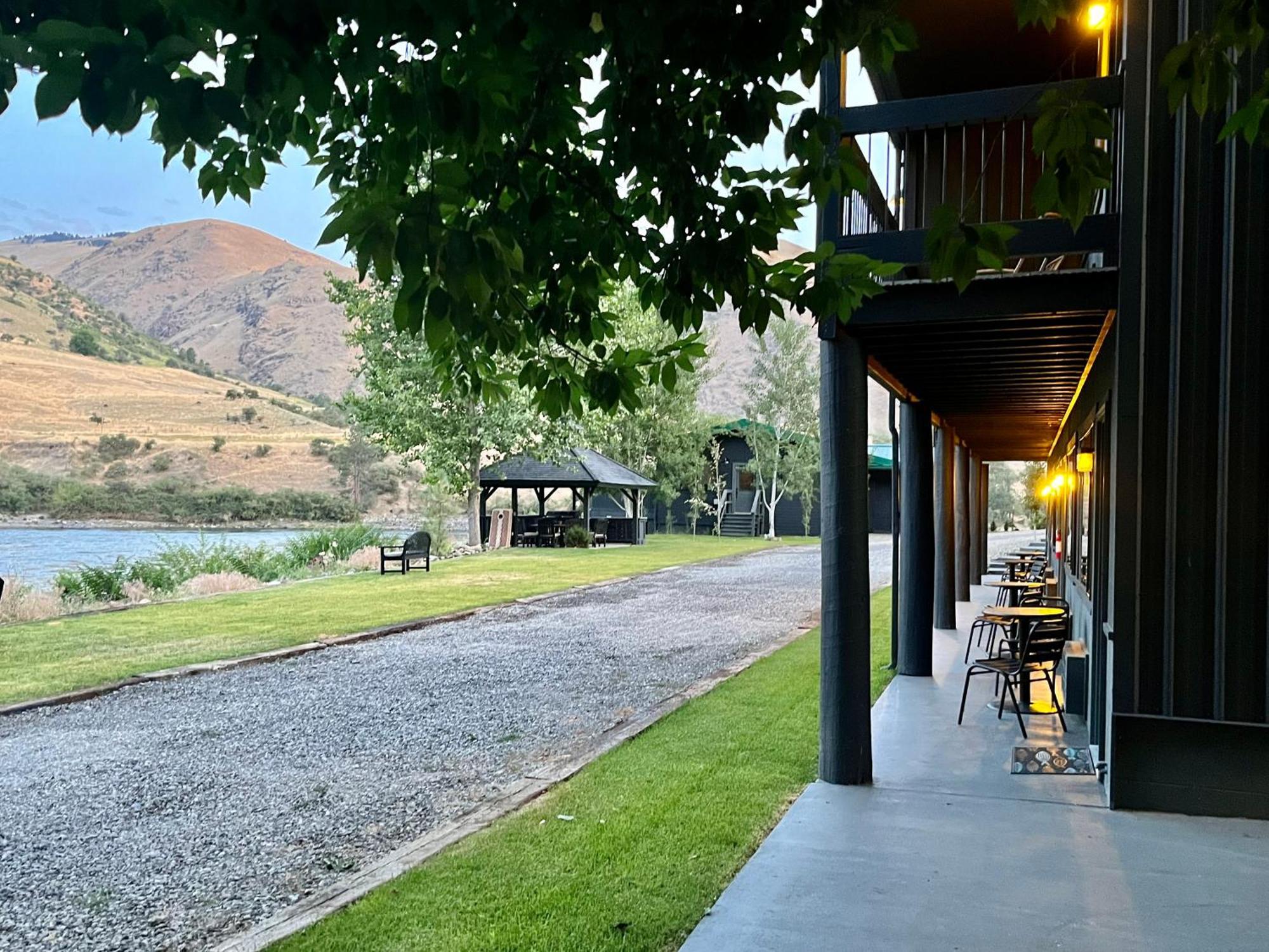 Steelhead Lodge Lucile Εξωτερικό φωτογραφία